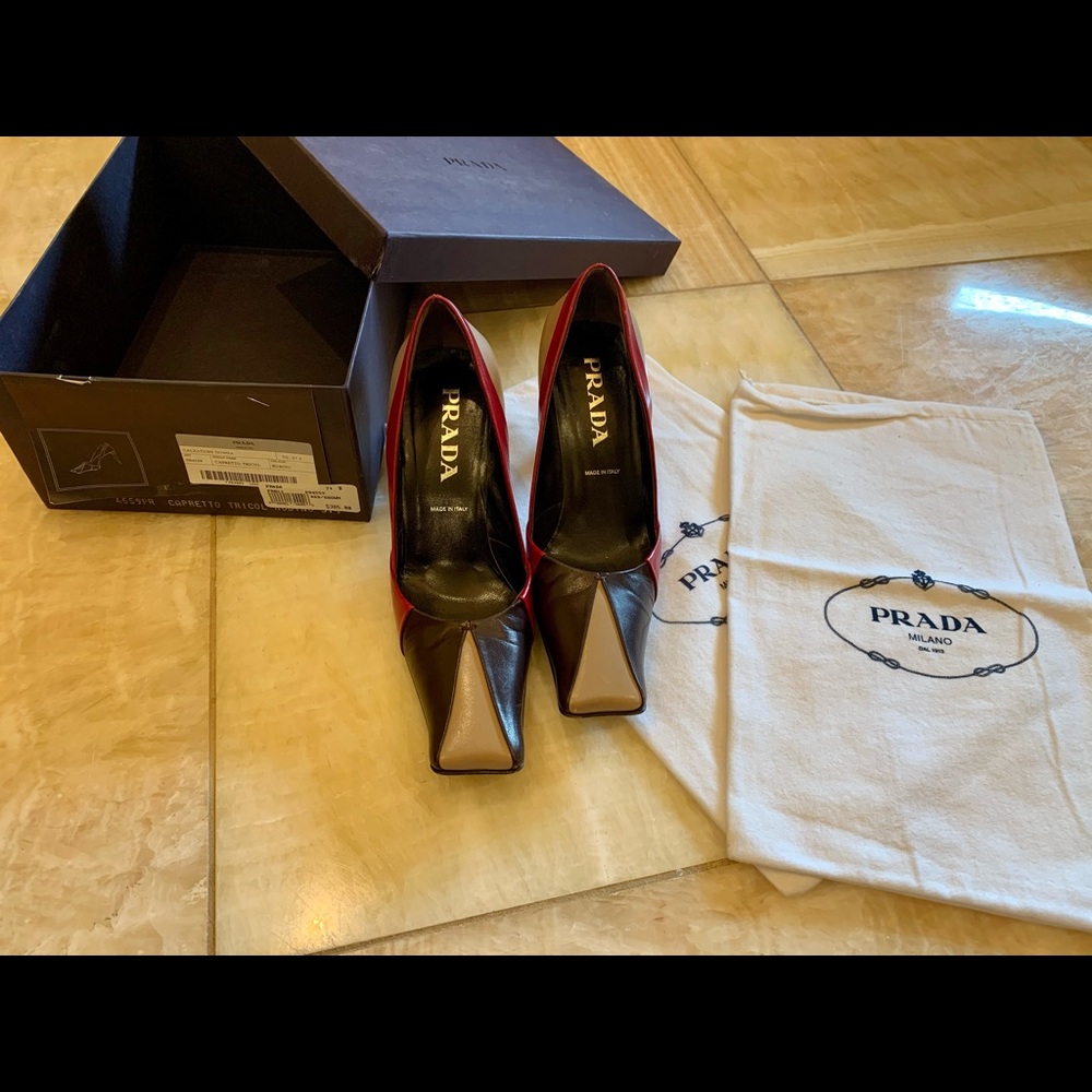 Prada vintage square toe heel size 7